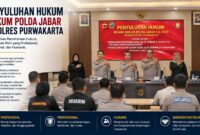 Bidkum Polda Jabar menggelar penyuluhan hukum di Aula Presisi Polres Purwakarta sebagai upaya meningkatkan pemahaman personel terhadap KUHAP baru dan paradigma hukum modern. Kegiatan ini diharapkan memperkuat profesionalisme, integritas, serta pelayanan humanis anggota Polri kepada masyarakat.