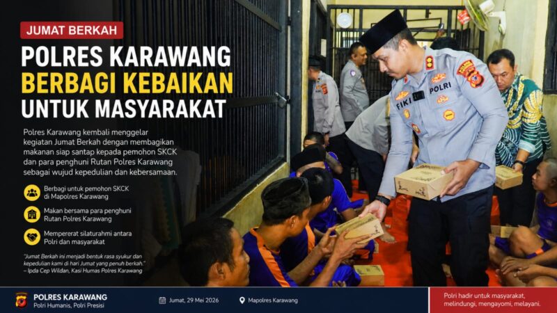 Kapolres Karawang AKBP Fiki N. Ardiansyah bersama jajaran membagikan makanan kepada penghuni Rutan dan pemohon SKCK dalam kegiatan Jumat Berkah di Mapolres Karawang, Jumat (29/5/2026). Kegiatan ini menjadi wujud kepedulian sosial sekaligus upaya mempererat hubungan humanis antara Polri dan masyarakat.