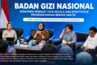 Kepala Badan Gizi Nasional (BGN) Nanik S. Deyang menyampaikan paparan saat Konferensi Pers BGN di Kantor Pusat Badan Gizi Nasional, Jakarta, Kamis (4/6/2026).