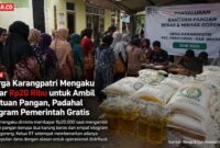 Warga Desa Karangpatri, Kecamatan Pebayuran, Kabupaten Bekasi, mengaku diminta membayar Rp20.000 saat mengambil bantuan pangan berupa beras dan minyak goreng yang disalurkan pada Juni 2026. 