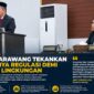 Bupati Karawang Aep Syaepuloh menyampaikan pandangannya dalam rapat paripurna DPRD Kabupaten Karawang terkait pentingnya penguatan regulasi perlindungan dan pengelolaan lingkungan hidup. 