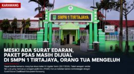 Paket seragam senilai Rp1 juta di SMPN 1 Tirtajaya menuai keluhan sejumlah orang tua siswa. 
