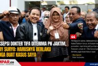 Roy Suryo dan Dokter Tifa usai persidangan di Pengadilan Negeri Jakarta Timur. Foto: Istimewa | Ilustrasi: GEMPAR.CO