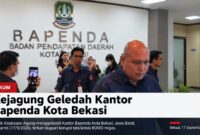 Penyidik Kejaksaan Agung menggeledah Kantor Badan Pendapatan Daerah (Bapenda) Kota Bekasi di Jawa Barat, Kamis, 17 September 2026.