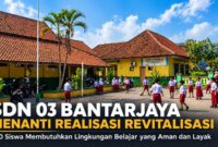 Aktivitas siswa SDN 03 Bantarjaya, Kabupaten Bekasi, di tengah penantian realisasi bantuan revitalisasi sekolah.