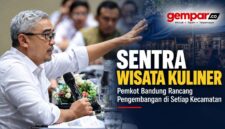 Pemkot Bandung rencanakan sentra wisata kuliner di setiap kecamatan untuk mendorong PKL naik kelas.